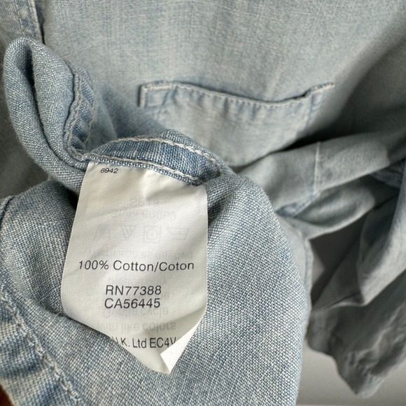 J Crew Shirt Blue Denim Light Wash Button-Up Size Small Shirt 100% Cotton - Picture 5 of 5
